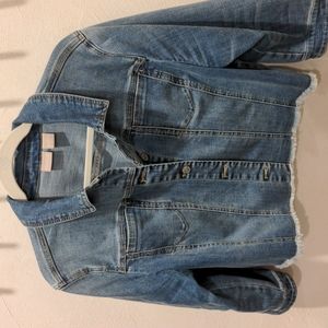 Chicos Cropped Frayed Hem Denim Jacket Size 2
